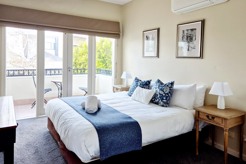 showing the main bedroom